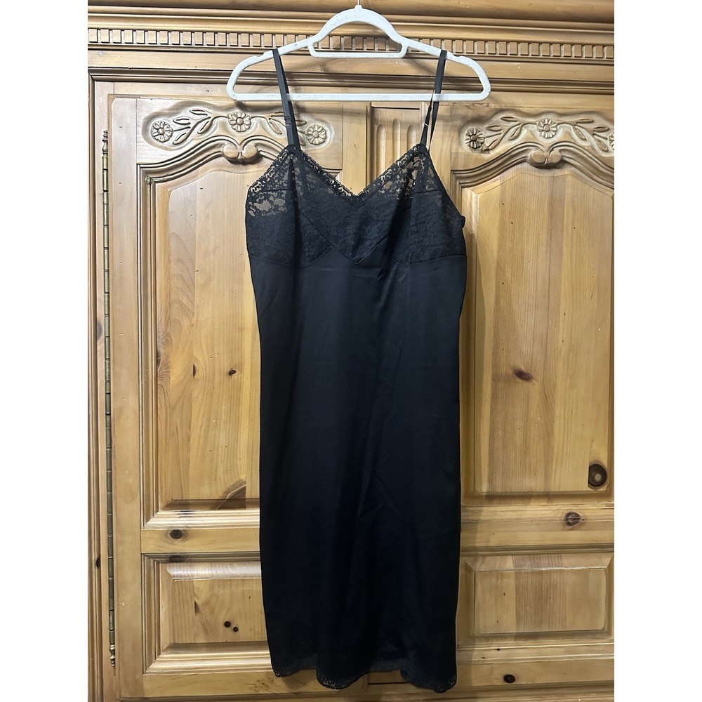 Van Raalte Full Dress Slip Womens 36 Nylon Lace Lingerie Made USA‎
